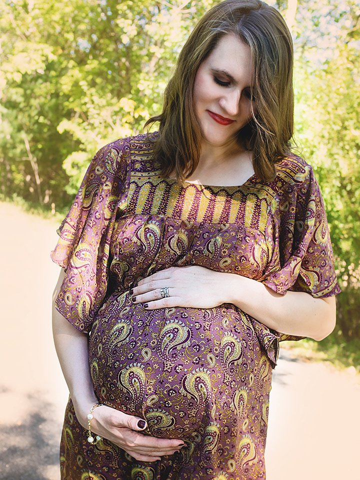 PiksClicks Maternity and Newborn Photography